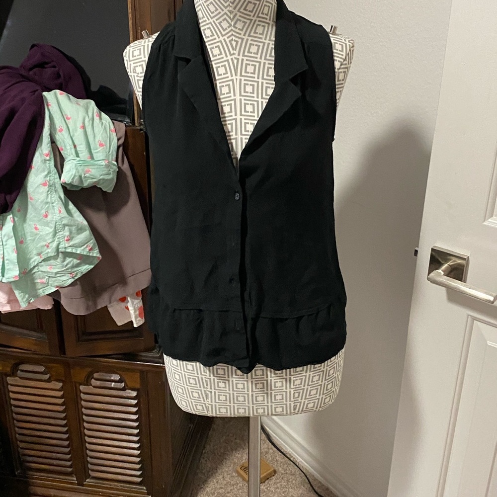 Black button down peplum